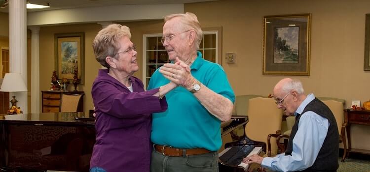 Seniors enjoying the lifestyle offered in a ccrc